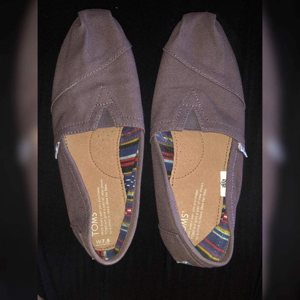 TOMS/dark gray